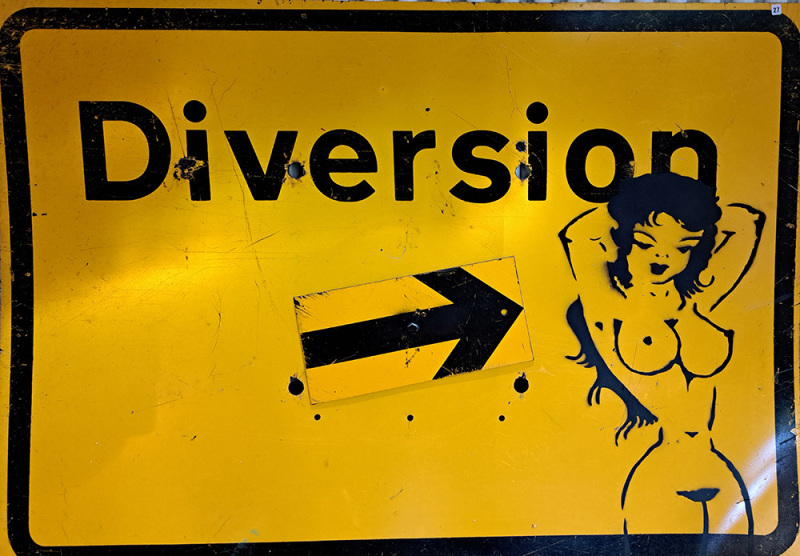 Diversion-Sign